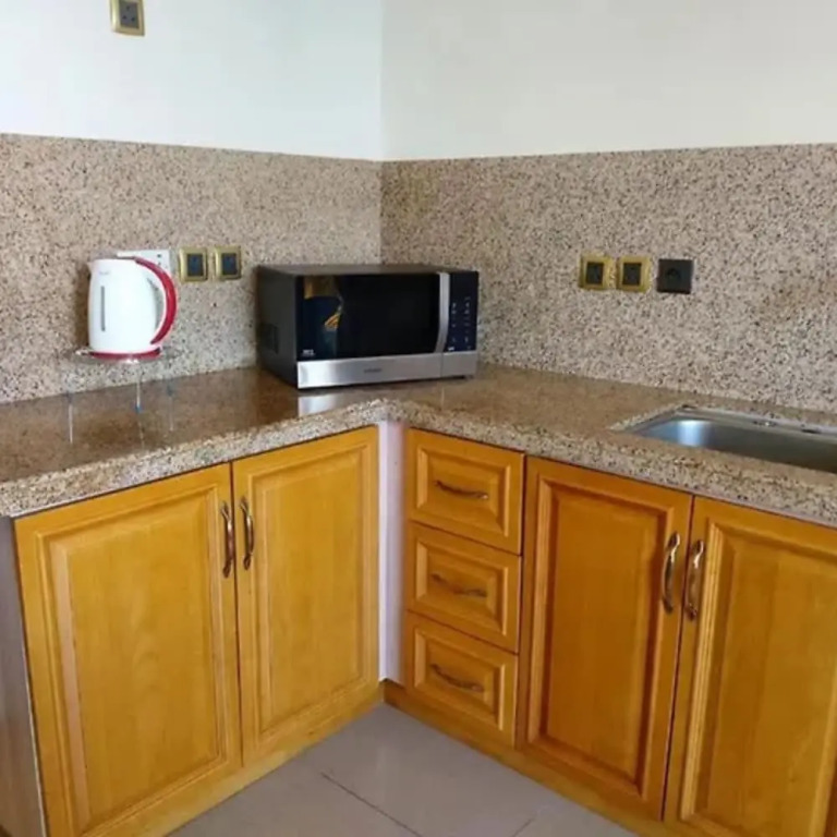 Pereybere Apartment private Balcony (free breakfast)