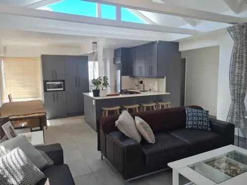 Point Village Accommodation - Wallace 9