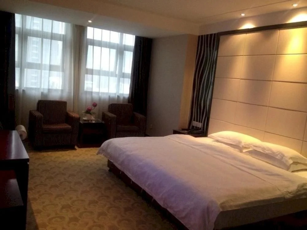 Provence Garden Hotel Wuhan Guanggu Branch