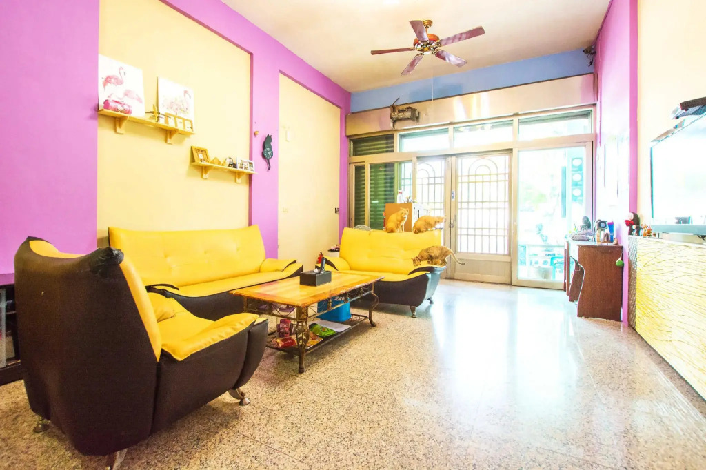 16 Alley Hostel