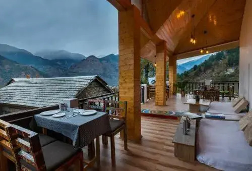 Robinhood Travel Hostel