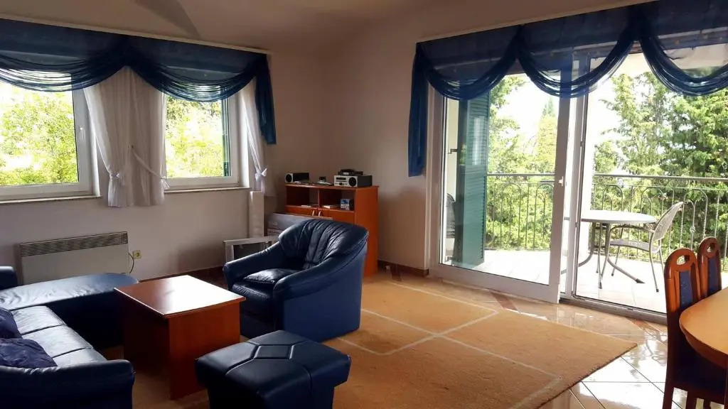 Apartment Villa Maria 10 with swimming pool