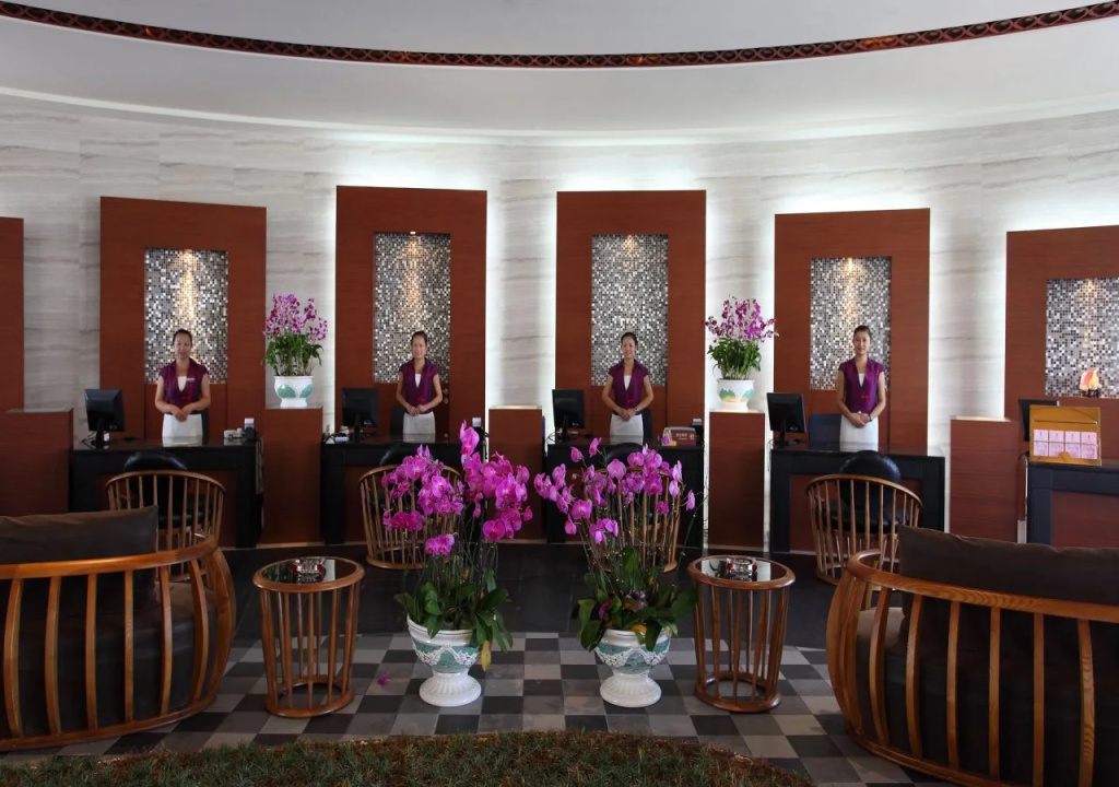 La Costa Hotel