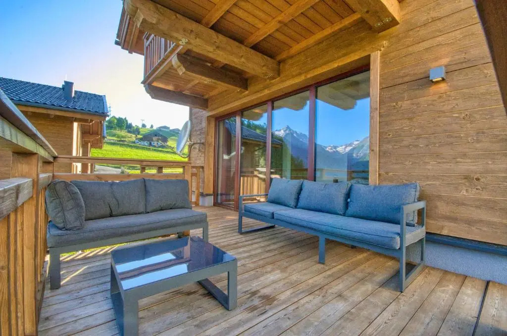Ski-in Ski-out Chalet Maiskogel 17C - by Alpen Apartments