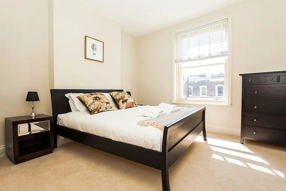 Newly Renovated 2 Bed in Wimbledon Village