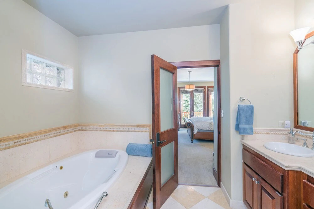 Crystal View by Exceptional Stays