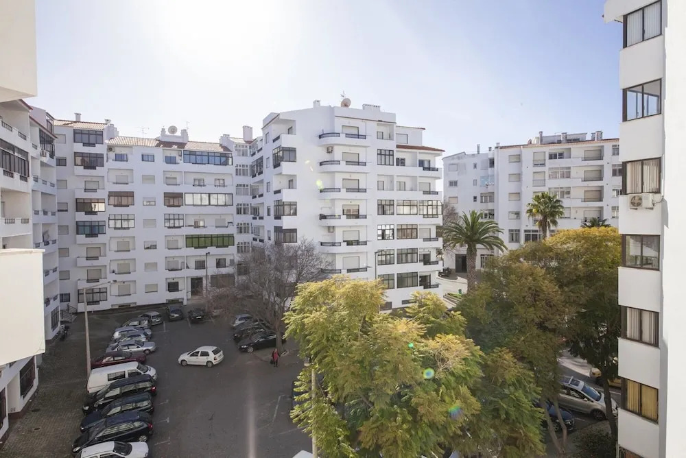 B17 - The Stunning Seaview Apartment
