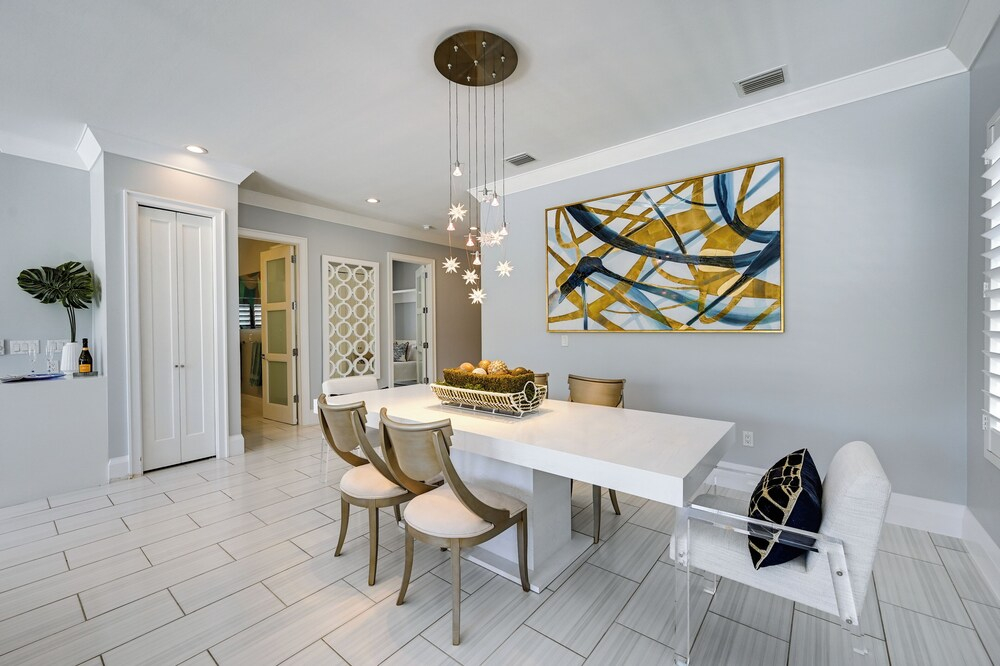 Luxury Naples Home w/ Private Pool ~ 1 Mi to Beach