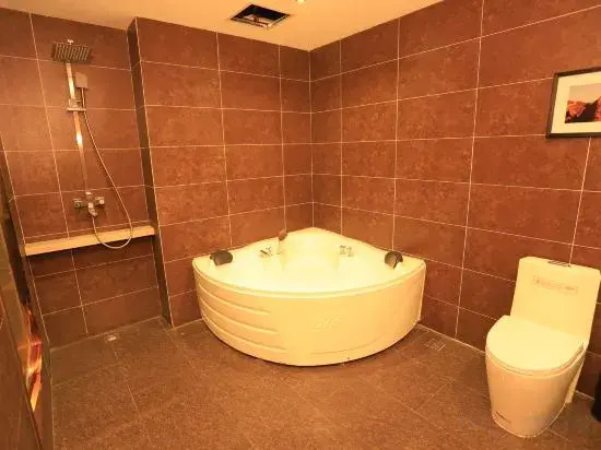 Captain Chain Hotel (Daixian Selected)