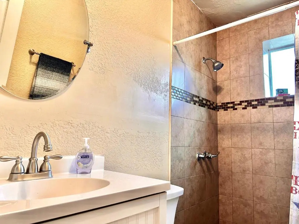 The Rustic @ Paseo de Encinal Dr # 4