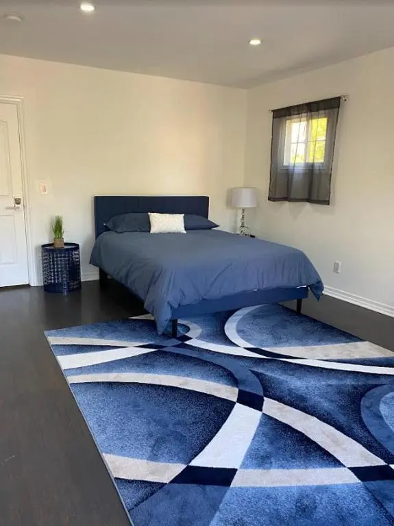 Adorable 3Bd, 3Ba Home in Beverly Hills