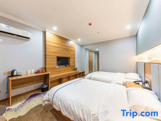 Xiaogan Education Hotel