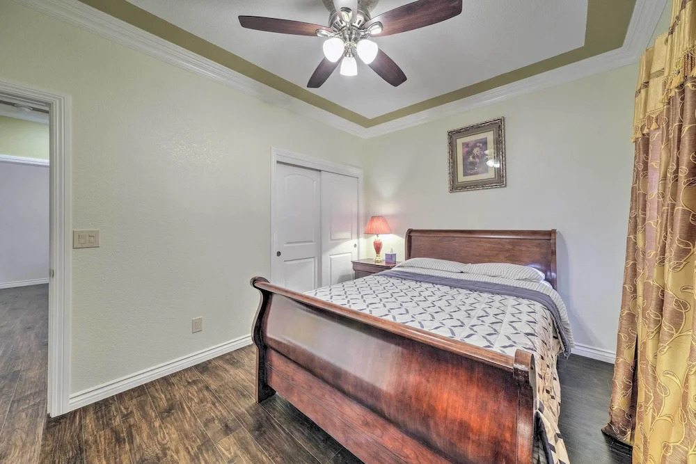Manteca Home w/ Gated Yard ~ 2 Mi to Downtown