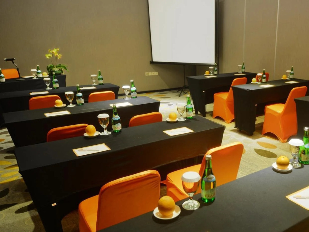 J Hotel - Bandara Soekarno Hatta