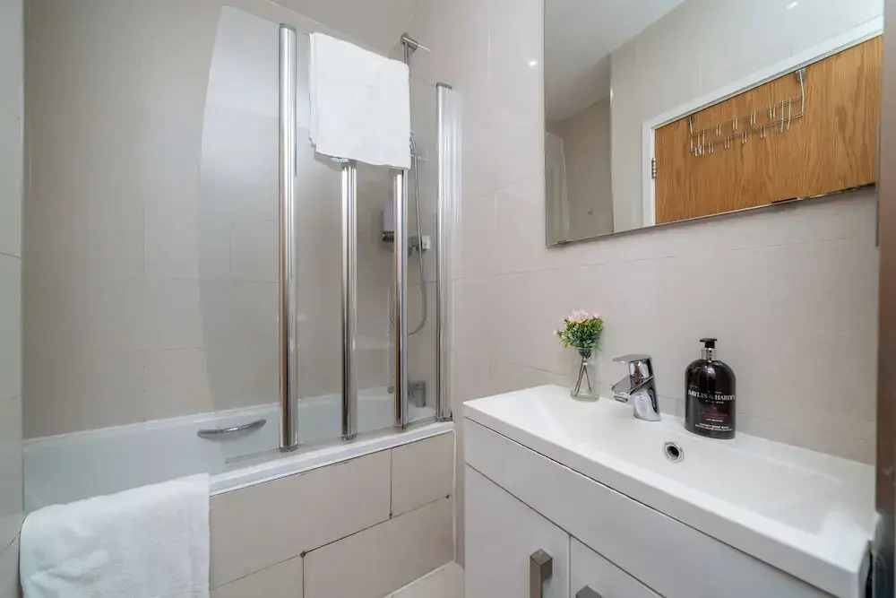 Skyvillion - 2 Bed Apartment In Ladbroke Grove