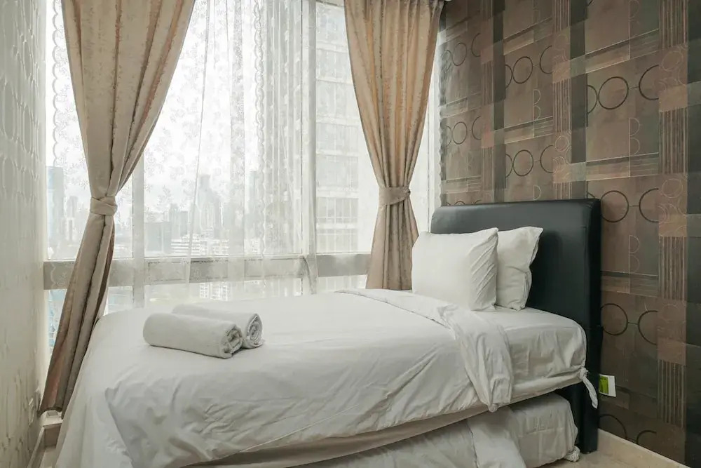 Comfortable and Beautiful 2Br at the Empyreal Apartment