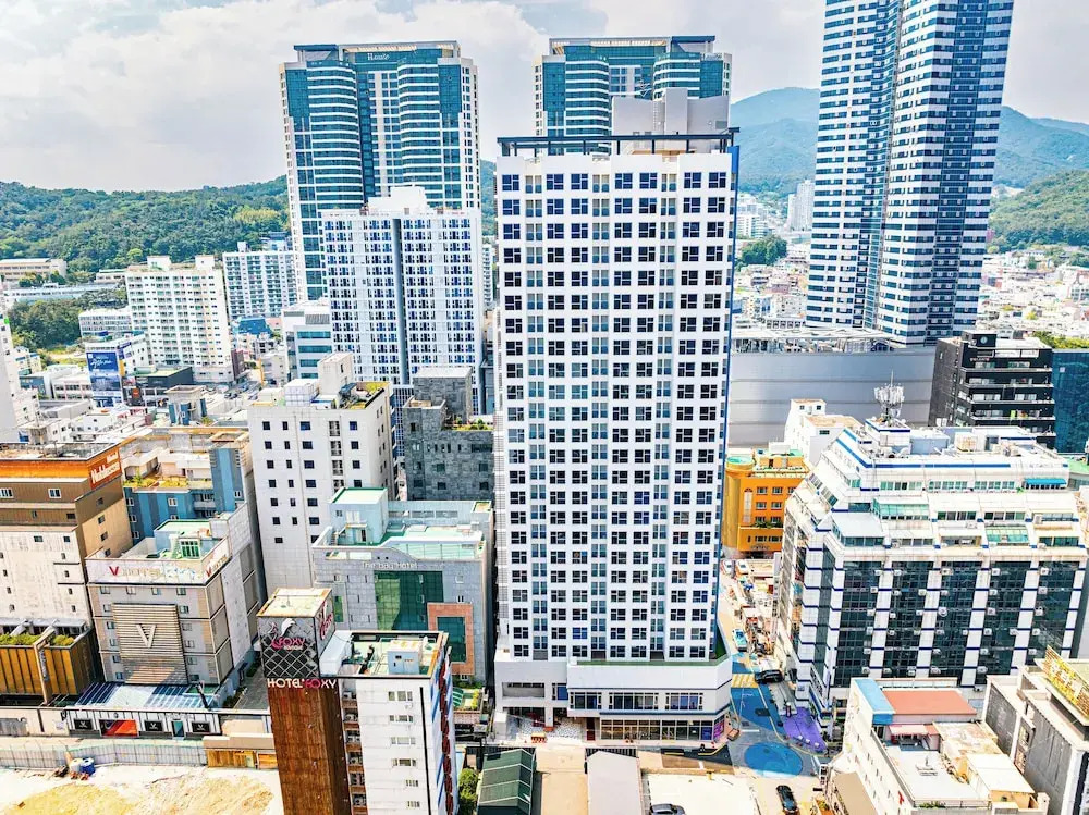 Raviens Haeundae Avenue