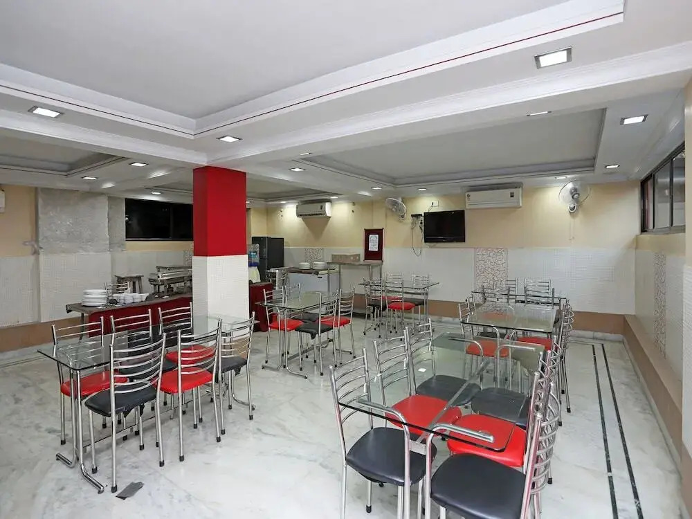 Hotel Arya International