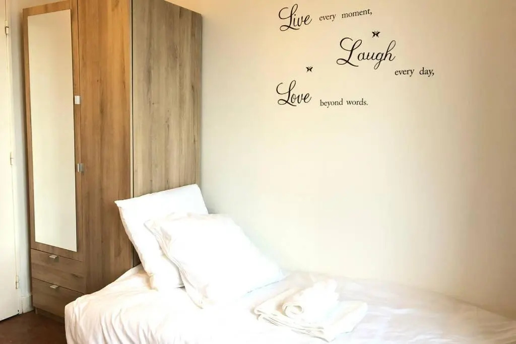 02 Bedrooms-Paris-Disneyland-WiFi- Parking-RER A