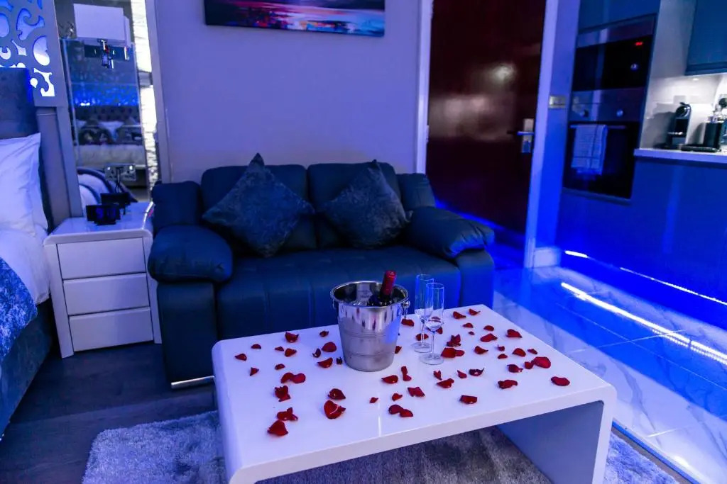 Velmora Suites Bradford