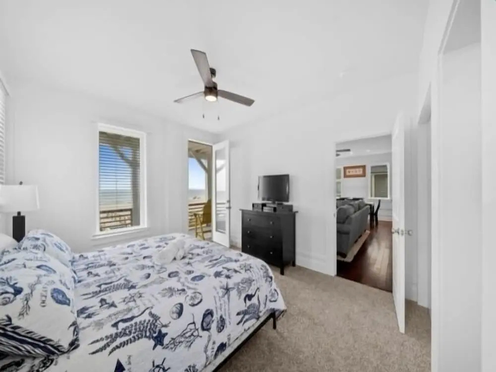 A Shore Thing 1 - Oceanfront And Dog Friendly! Private Beach Access! 3 Bedroom Townhouse by RedAwning