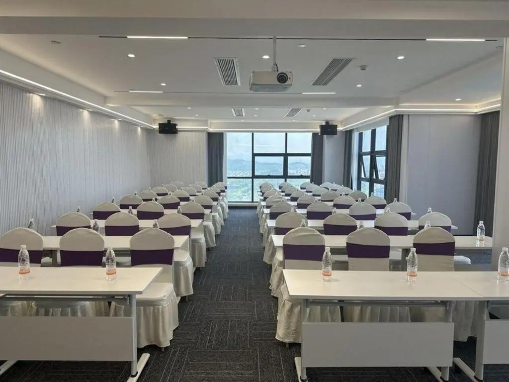 Vienna Hotel Zhejiang Huzhou Changxing Mingzhu Road