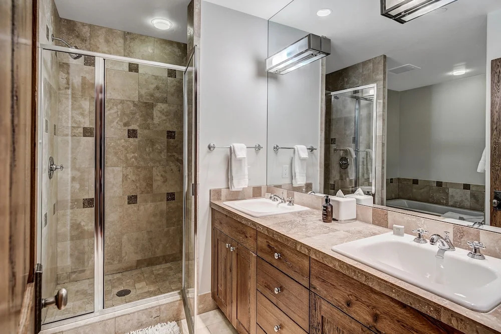 Luxury renovation! Ski-in/Ski-out 5 Br Private Townhome, Top of Bachelor Gulch - majestic view & exclusive location! by RedAwning