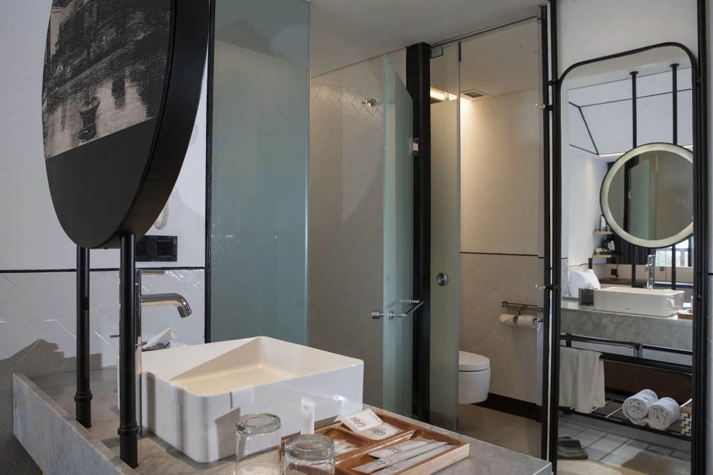 GAIA Cosmo Hotel