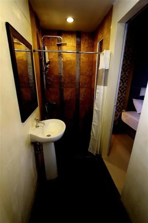 Bearing 26 Hotel