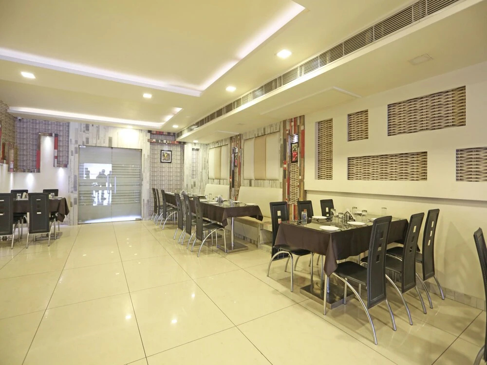 OYO 4772 Park Grand Hotel & Resort