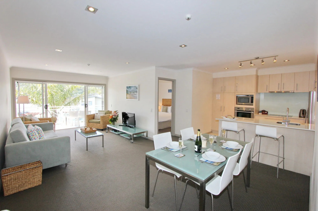 Crows Nest Apartments