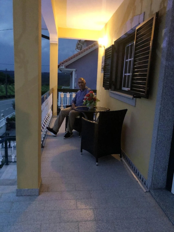 House With 4 Bedrooms in Cortiçada, With Wonderful Mountain View, Enclosed Garden and Wifi Near the Slopes