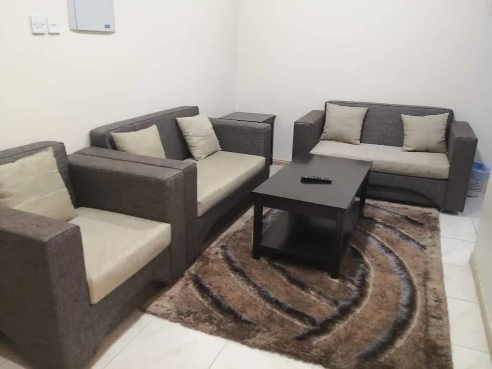 Oyo 496 Rose Abha