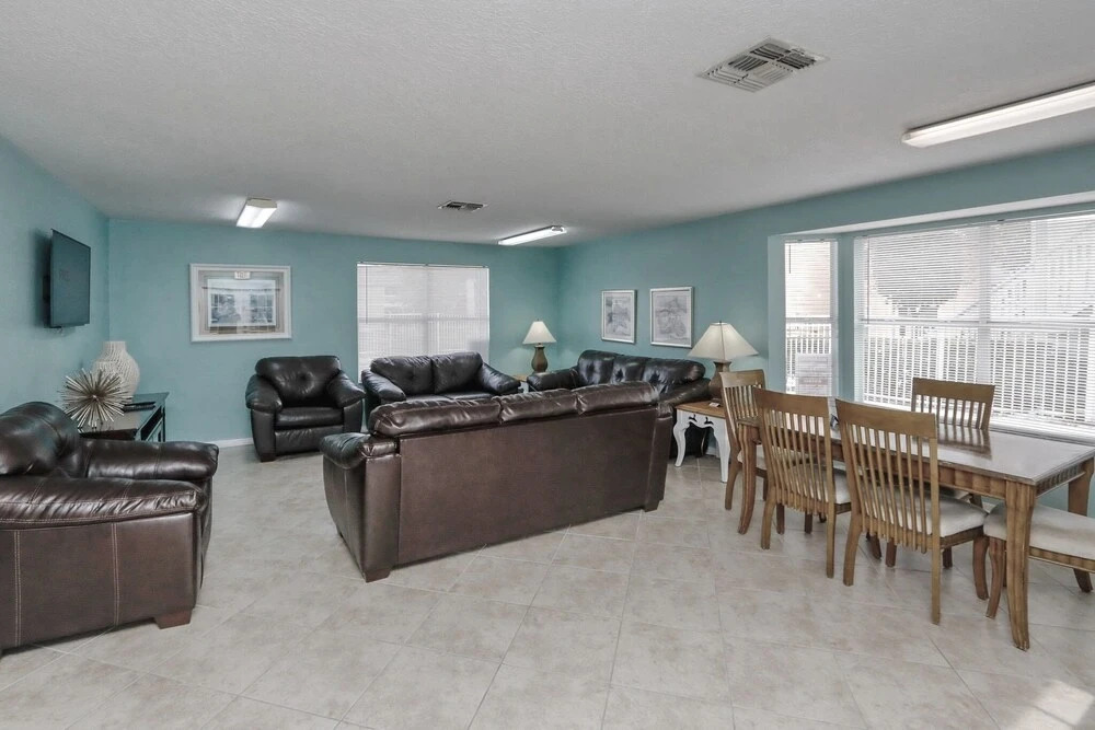 Near Theme Parks! Fabulous 3 BR Home, Star Wars Children's BR, Pool!