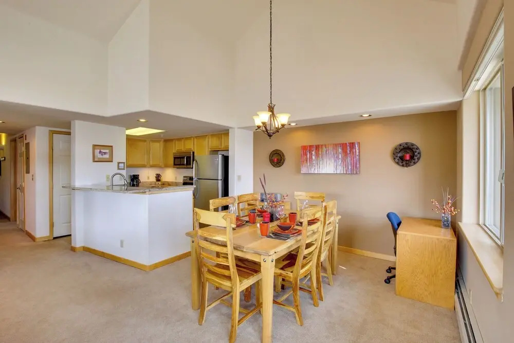 360 Mtn Views & Shared Hot Tub: Cozy Frisco Condo!