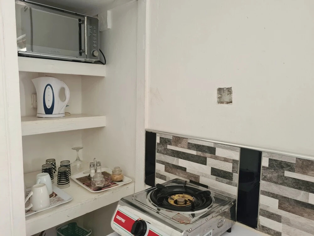 Spendwise Lodge and Apartments
