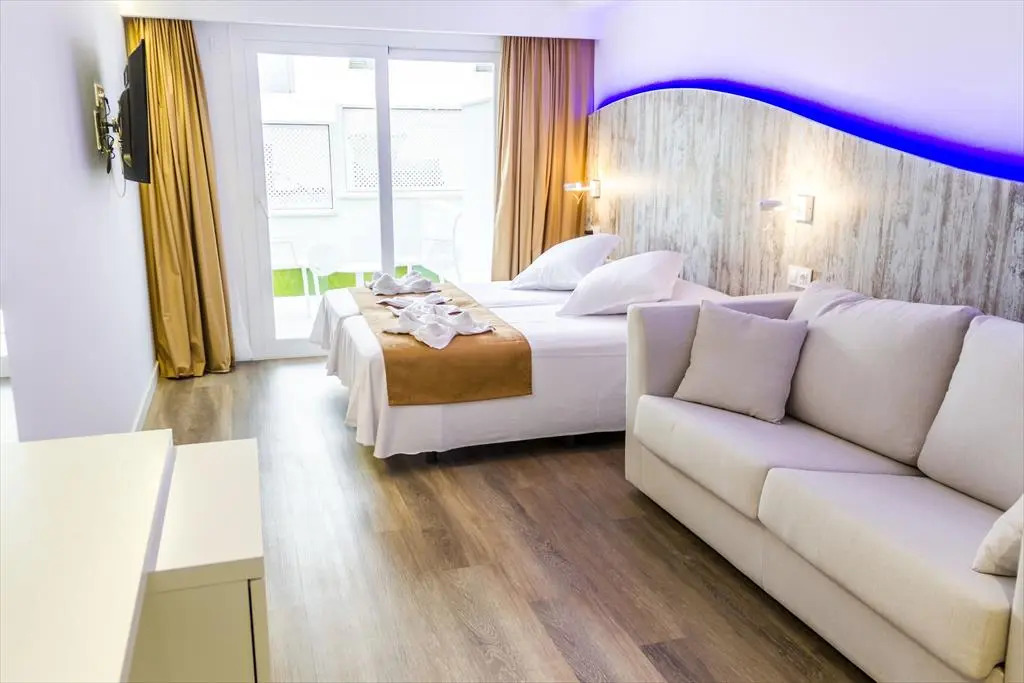 Apartamentos Triton
