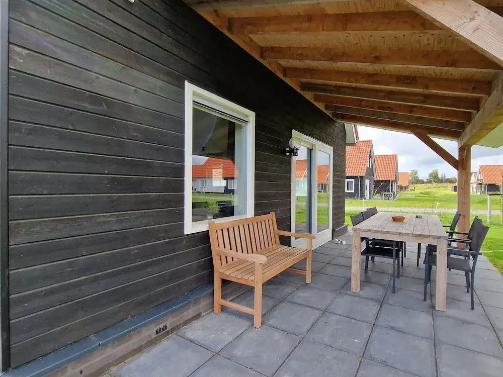 Holiday Home in Scherpenisse near the Sea