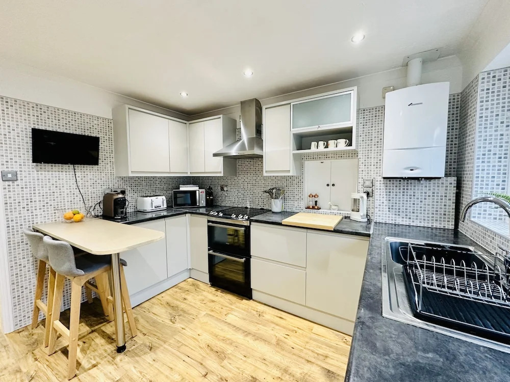 House, Pentire, Newquay, Near Beaches With Parking