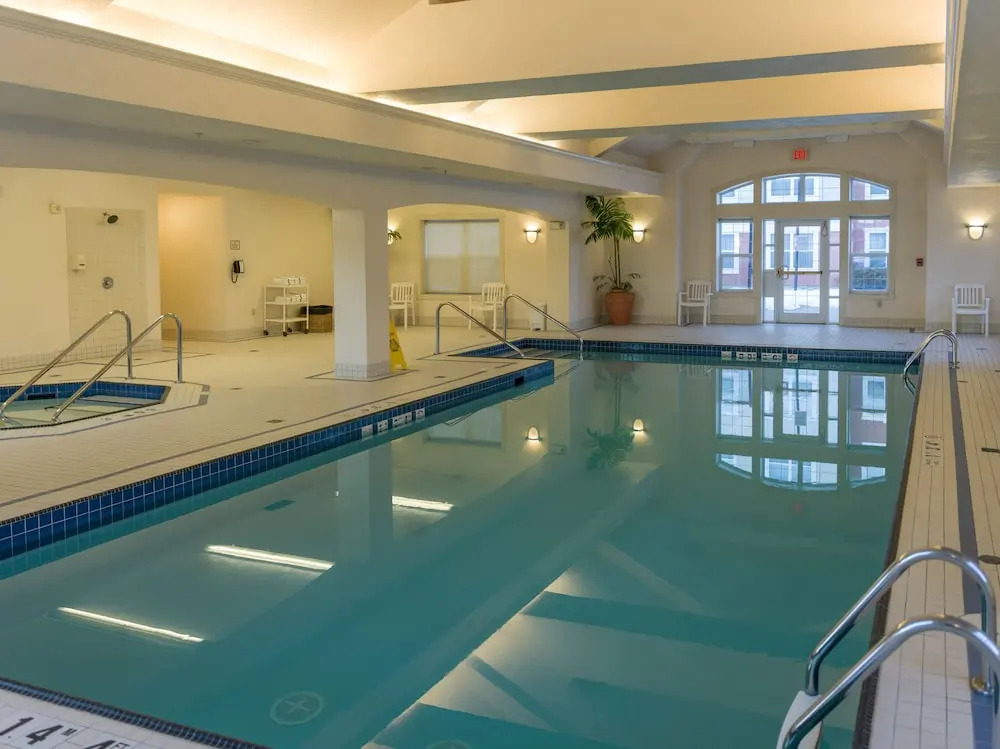 Lakeview Signature Inn Calgary Airport