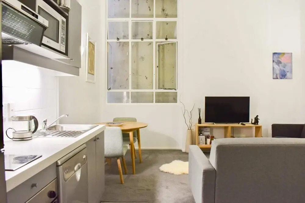 Stylish Queen Street Loft-style 1 Bedroom