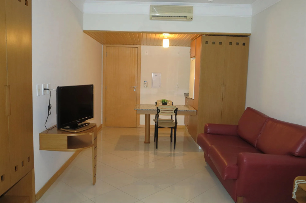 Stay - Apartamentos, Studios e Quartos - Piscina, Jacuzzi e Sauna - 400m da Praia Central