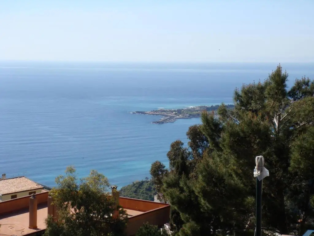 Taormina center 4 BR penthouse, terrace with views