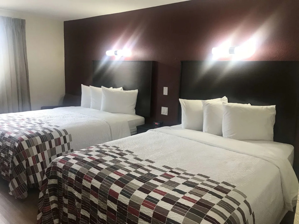 Red Roof Inn & Suites Denton