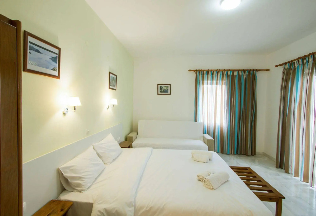 Revekka Rooms Bed & Breakfast