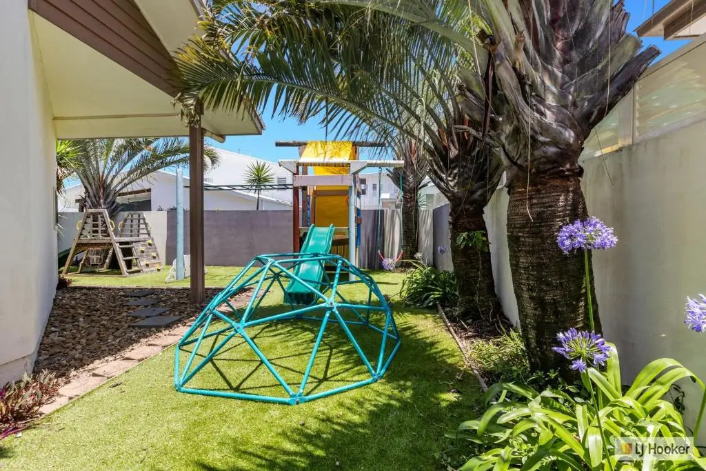 Splash House at Kingscliff - Pet Friendly with Pool
