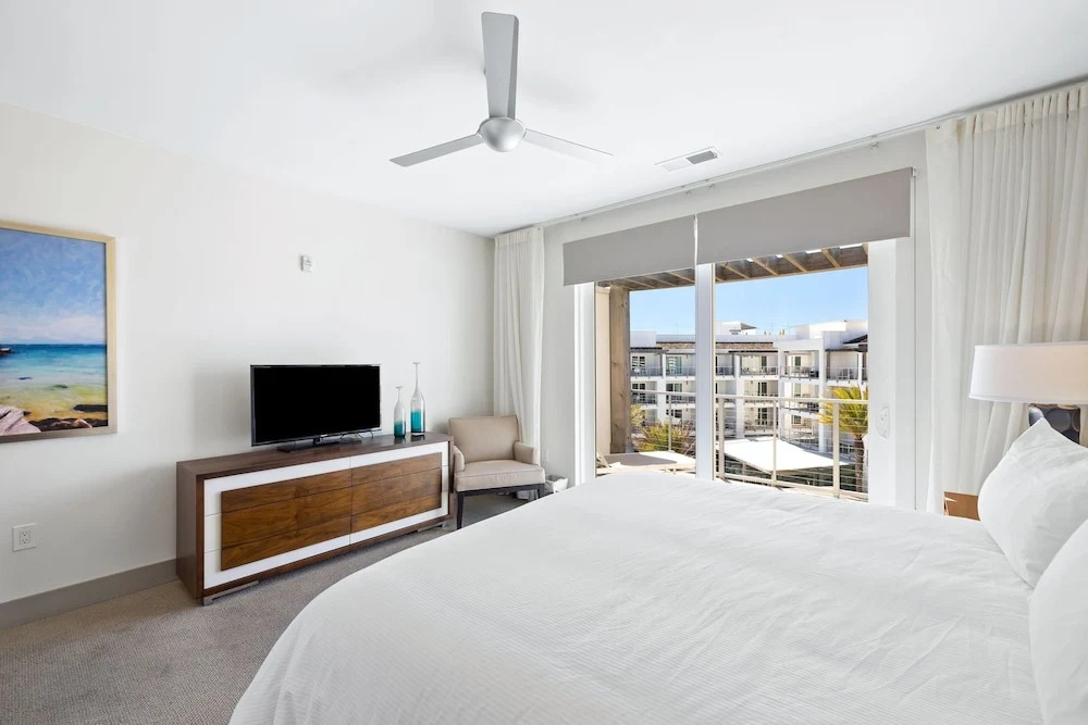 The Pointe 344 2 Bedroom Condo by RedAwning