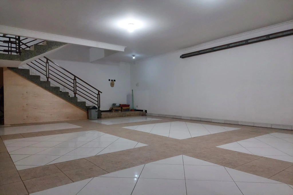 Dewi House Pondok Hijau Parongpong Bandung 1