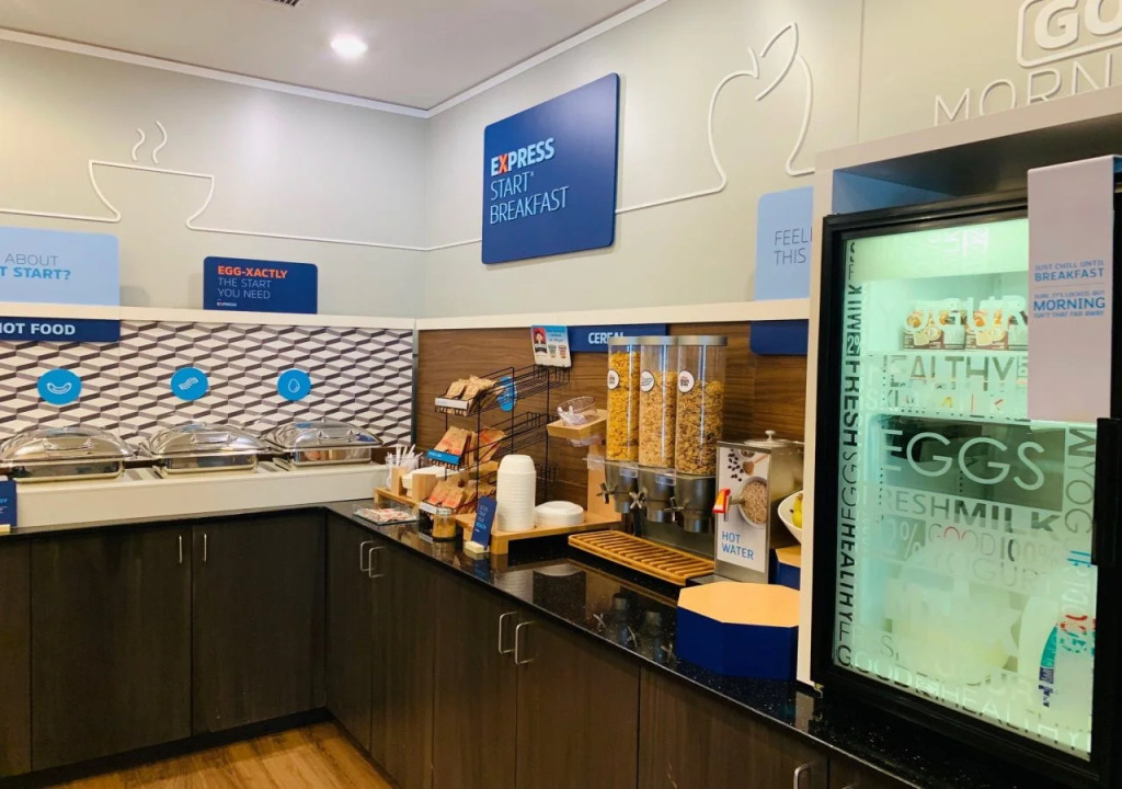Holiday Inn Express and Suites Calgary by IHG