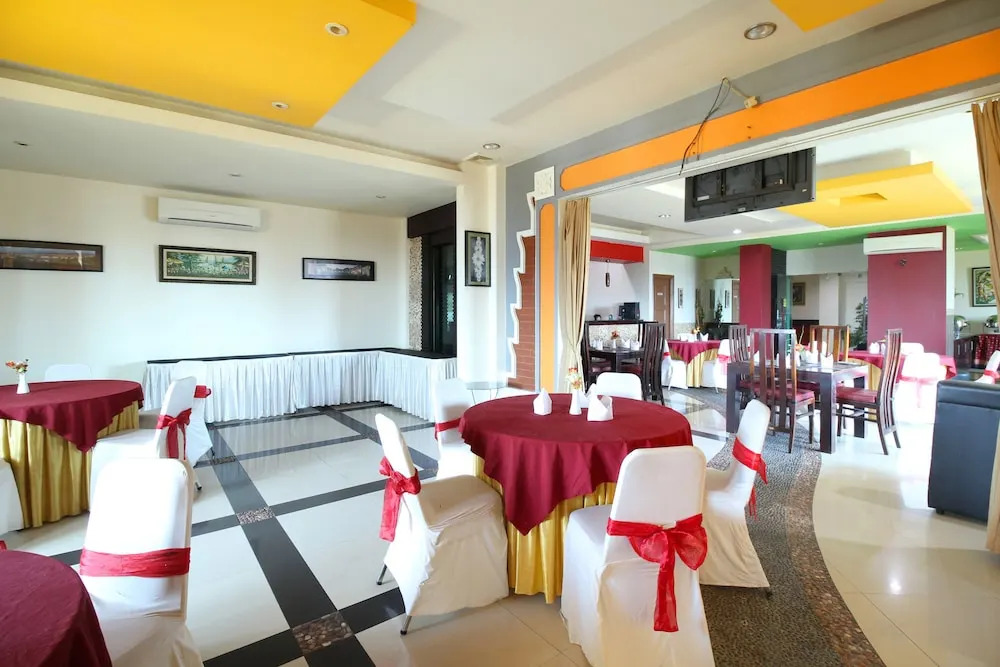 马卡萨艾里帕那库康大道1号酒店(Airy Panakkukang Boulevard 1 Makassar)
